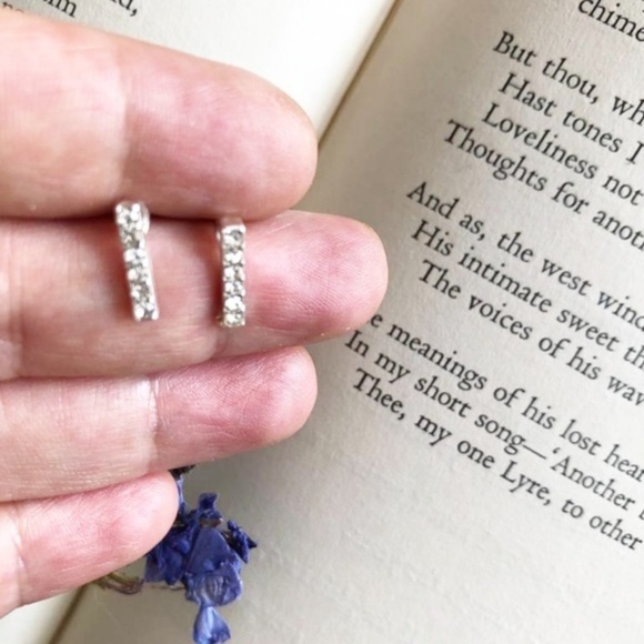 Alquimia Jewelry - PAVE WHITE GOLD DIAMOND BAR STUD EARRINGS